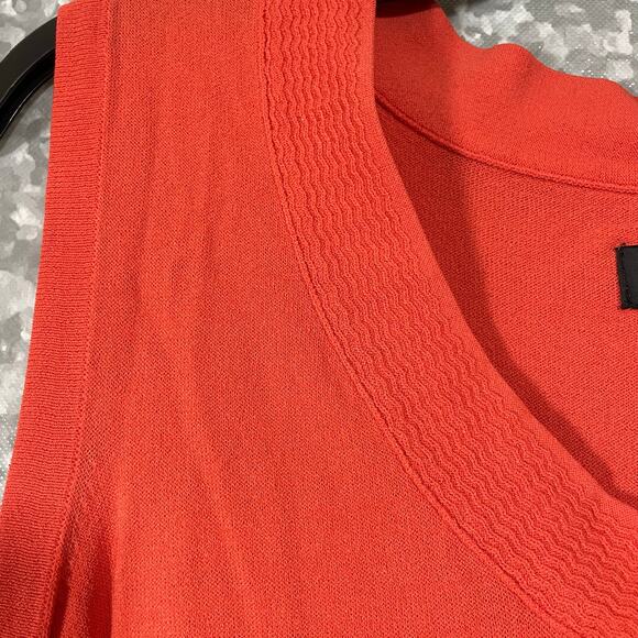 Avenue Women's Plus Size Orange Lightweight Sleeveless Sweater Vest - Size 26/28 - Picture 4 of 7